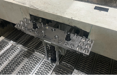 工業(yè)連接器-新能源汽車制造模具更換案例